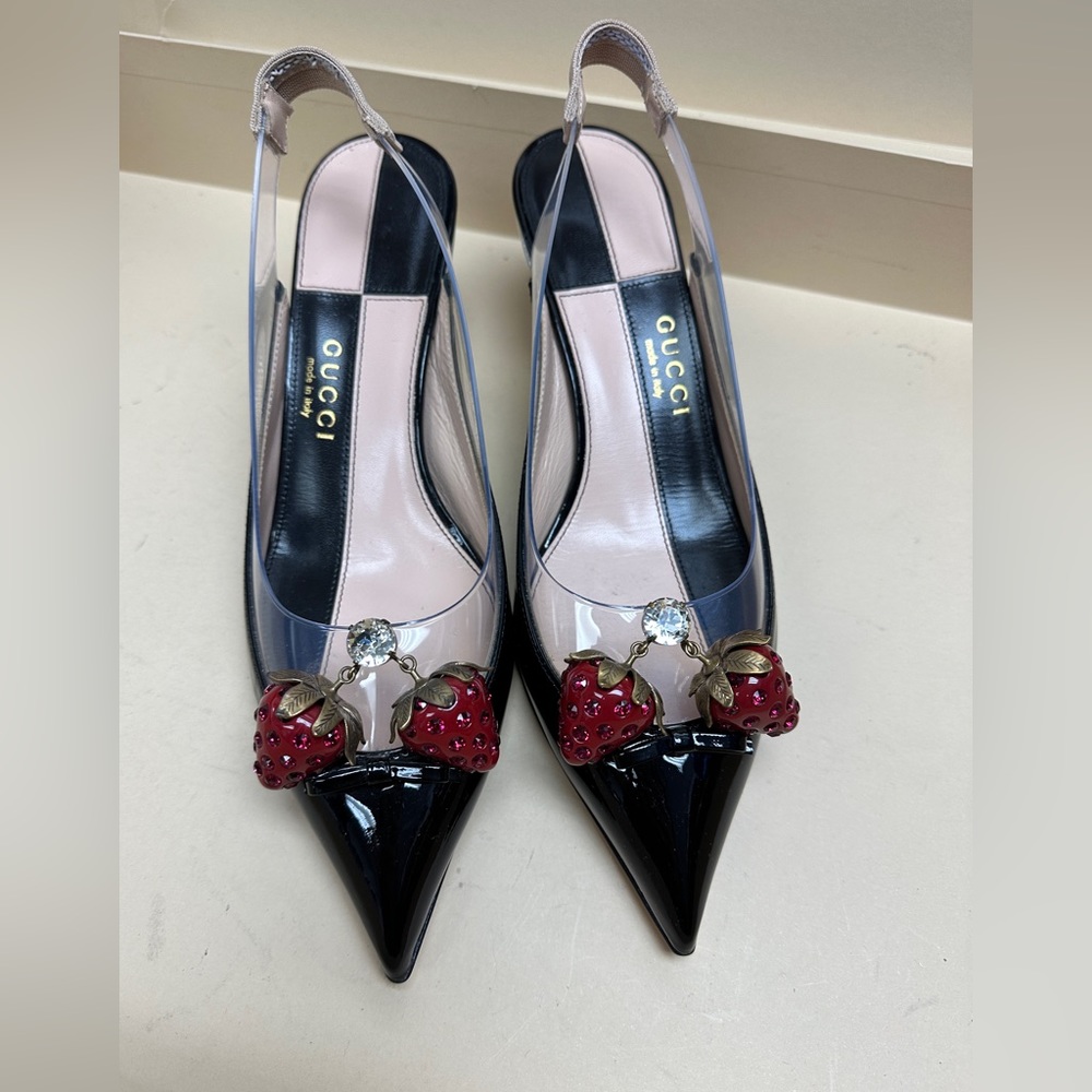 Gucci Eleonor Strawberry Patent-leather Pumps - Picture 1 of 7